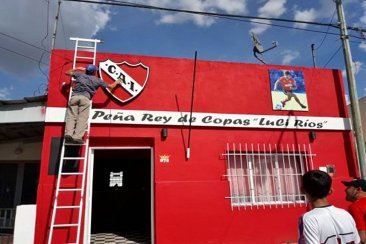 Jugadores históricos de Independiente traen la Copa Libertadores a una localidad entrerriana
