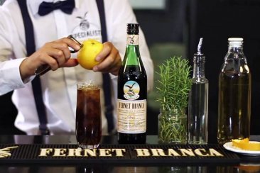Luego de las cervecerías ahora la tendencia pasa por bares de tragos con fernet