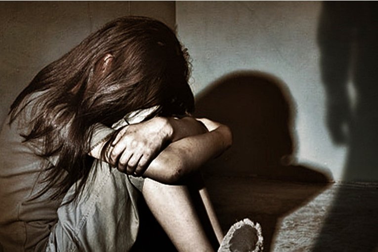 Condenaron a dos hombres por abusar de una niña entrerriana de 10 años