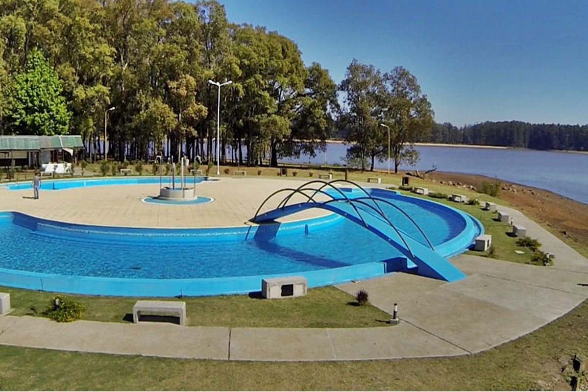 Reabren las termas del Perilago.