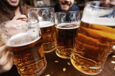 Cerveza tirada, la tendencia de alquiler de choperas que llegó para quedarse. Cerveza tirada, la tendencia de alquiler de choperas que llegó para quedarse.