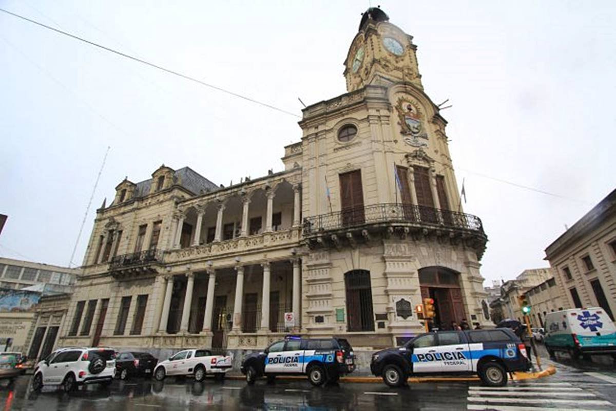 Paran&aacute; acord&oacute; un aumento salarial del 72% en lo que va de 2023.