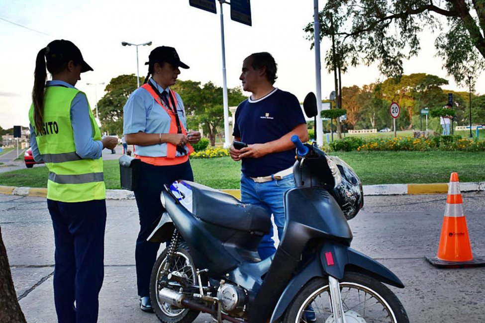El Concejo Deliberante trata el proyecto de ordenanza que propone decomisar los escapes libres de vehículos