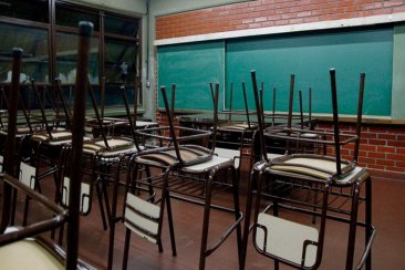 AGMER informó que, durante este jueves, se superó el 85% de adhesión al paro. AGMER informó que, durante este jueves, se superó el 85% de adhesión al paro.