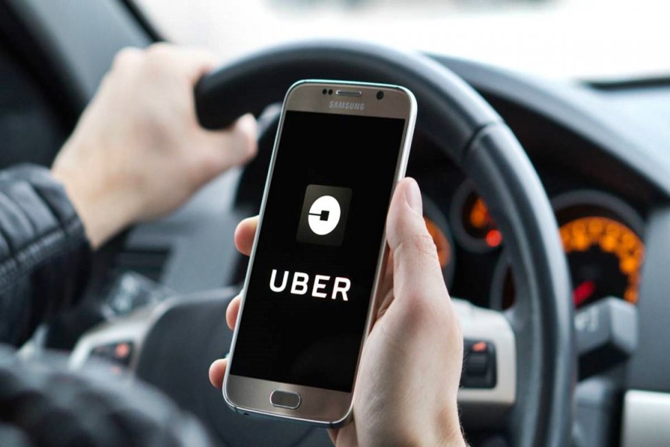 Sastre adelantó que se trabaja en una sola regulación para remises, UBER y otras aplicaciones de transporte
