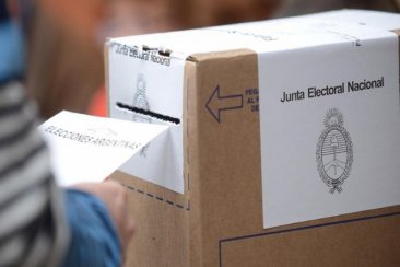 Votar en pandemia: otro desafío. Votar en pandemia: otro desafío.