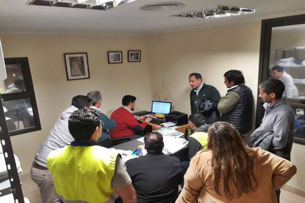 Los cesanteados de Egger formalizaron una intimación a los representantes de la firma