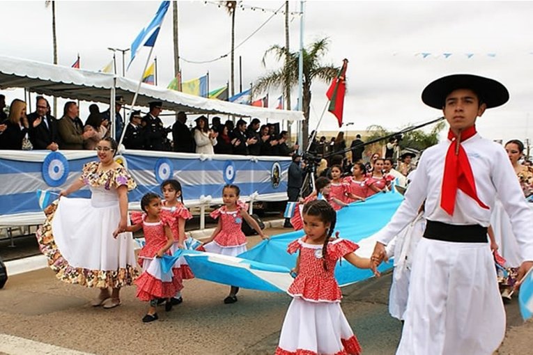 En este 2022 regresa el tradicional desfile para celebrar el 9 de Julio ...