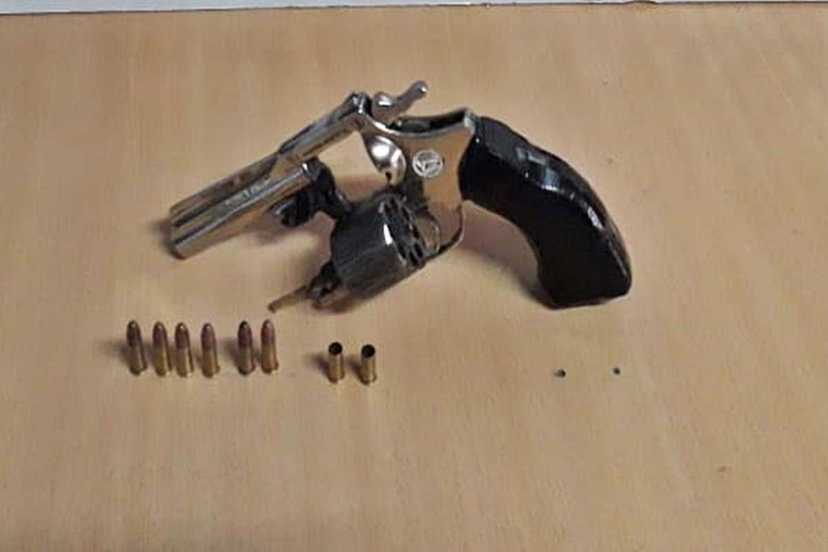 Denunció que un menor disparó al aire con un arma de fuego en plena ...