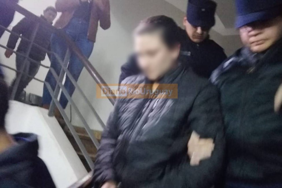 El fiscal imputó a la policía y su abogado contó como sigue la causa