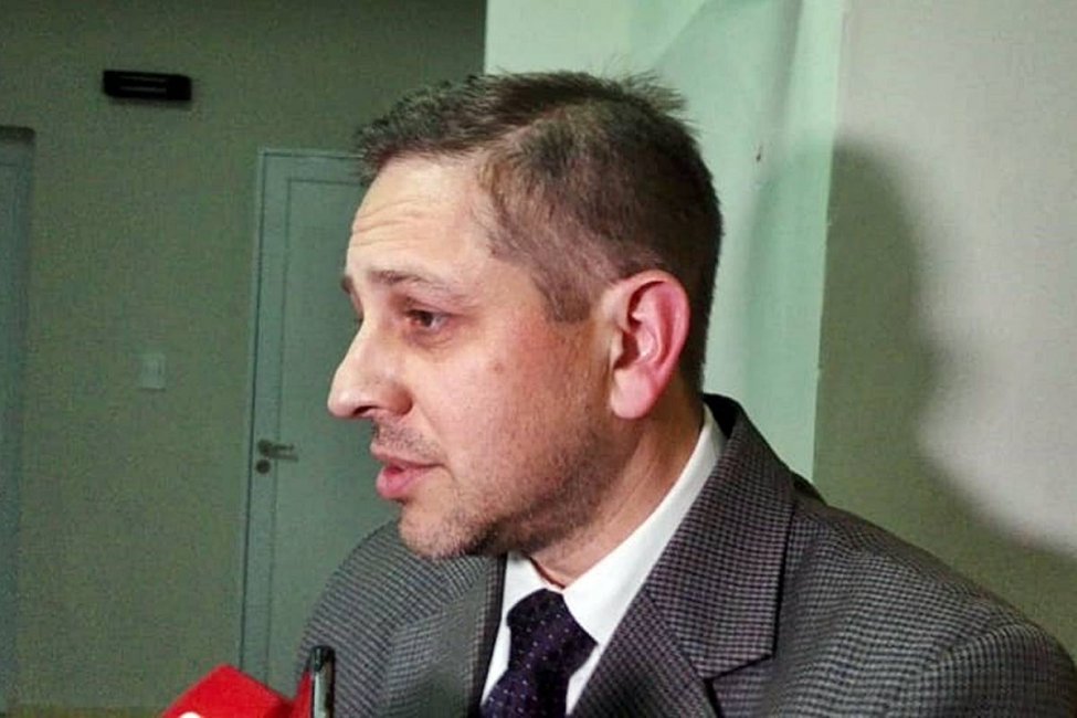 El juez explic&oacute; porque estableci&oacute; una prisi&oacute;n preventiva &ldquo;morigerada&rdquo; a la polic&iacute;a detenida