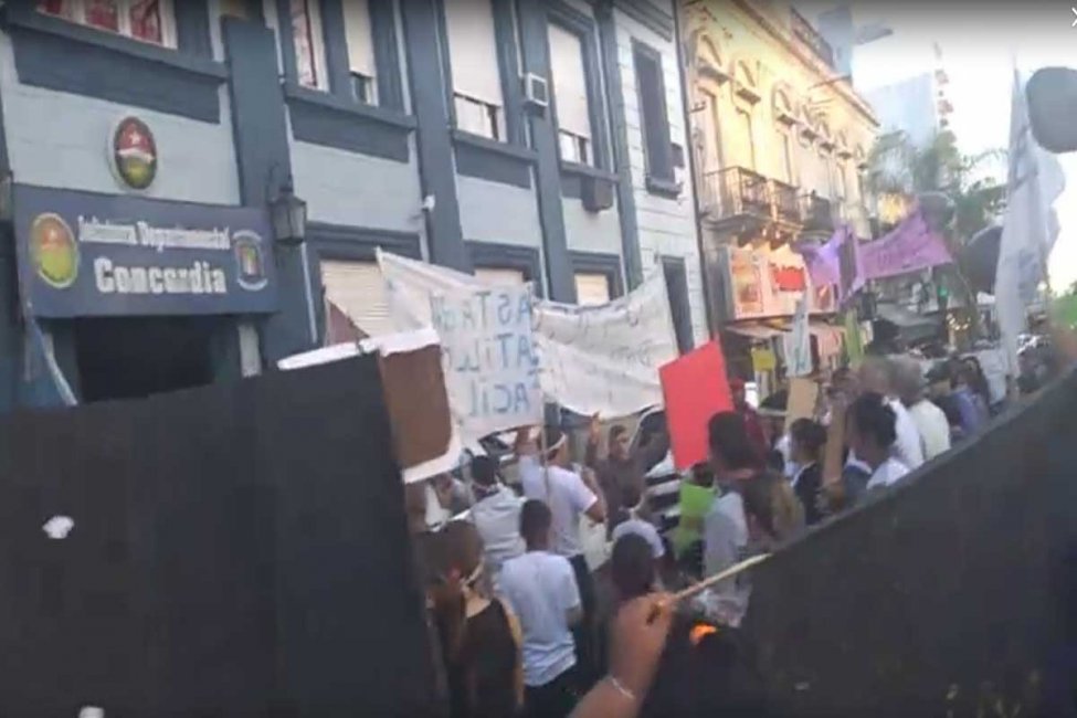 Familiares y amigos del hombre fallecido por una bala policial marcharon pidiendo Justicia