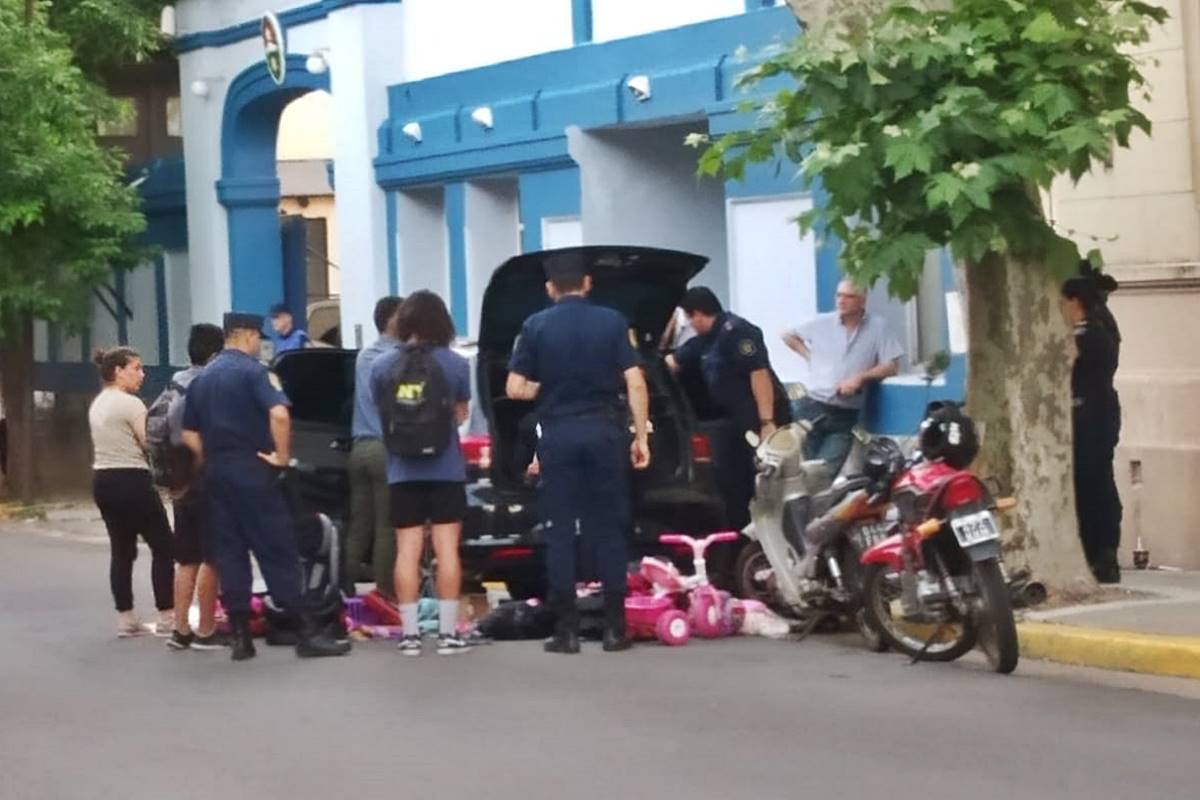 Dos mujeres fueron a realizar un trámite y quedaron detenidas | Diario ...