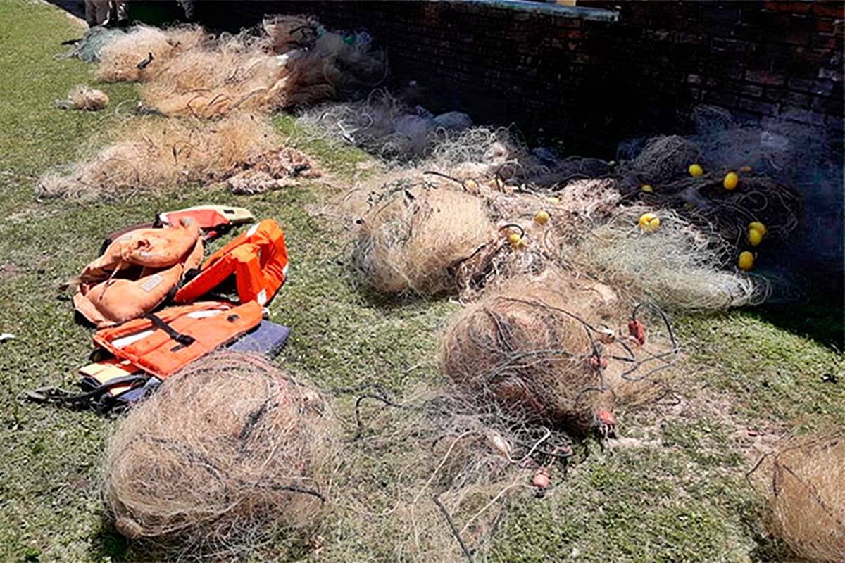 M&aacute;s de mil metros de redes ilegales secuestradas, s&oacute;lo en una semana.