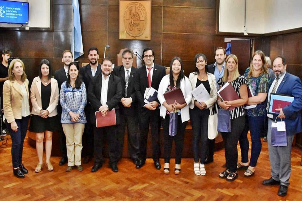 Los concejales se adhieren al &ldquo;congelamiento&rdquo; de Cresto y sus funcionarios