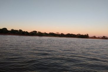Denuncias uruguayas por la presencia de pescadores argentinos. Denuncias uruguayas por la presencia de pescadores argentinos.
