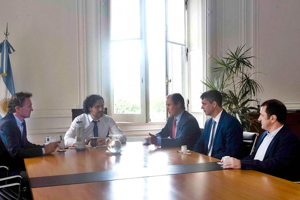 Cresto ya fue presentado en Casa Rosada acompañado por Bordet y Kueider