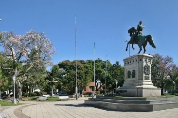 Plaza 25 de Mayo de Concordia Plaza 25 de Mayo de Concordia