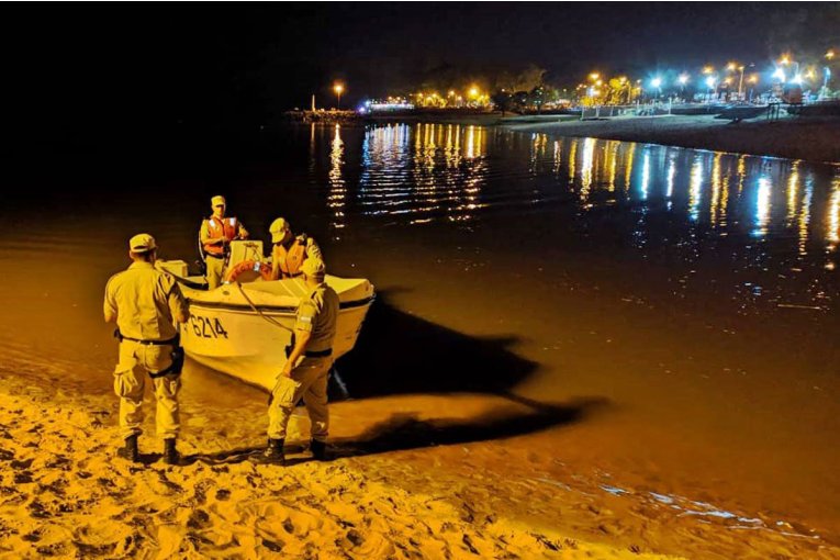 Un hombre desapareci&oacute; en las aguas de playa Los Sauces