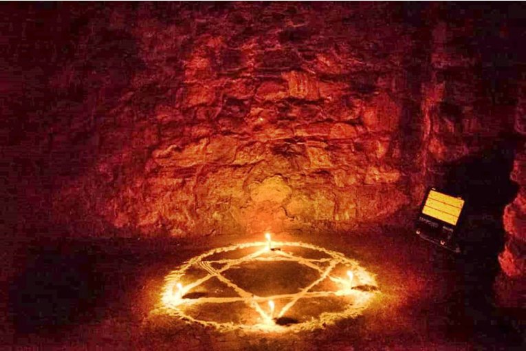 Invitan a celebrar Halloween de manera digital y con el Castillo San Carlos como protagonista