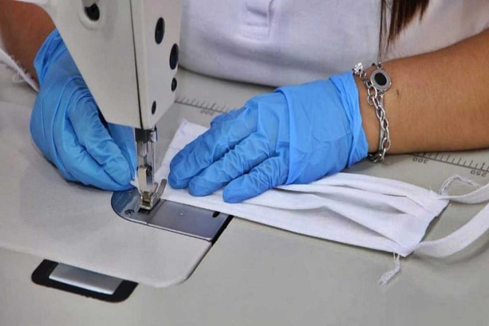 CORONAVIRUS: El Taller Textil municipal de Concordia decidió poner manos a la obra en la emergencia