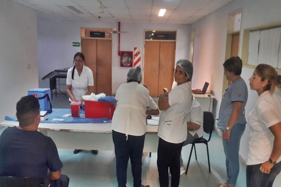 Comenzó la aplicación de vacunas antigripales en el hospital Masvernat