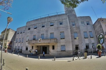 La Unión Obreros y Empleados Municipales pide diálogo y recomposición salarial. La Unión Obreros y Empleados Municipales pide diálogo y recomposición salarial.