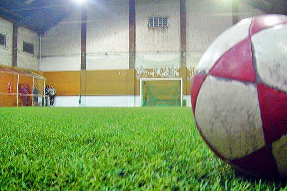 Los propietarios de las canchas de fútbol 5 ponen sus reparos en el horario permitido para volver a la actividad