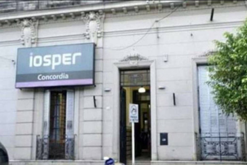 Advierten que pacientes con VIH tienen problemas para acceder a la medicación mediante el IOSPER