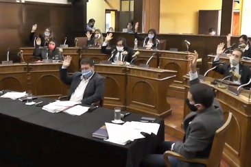 Fue una sesión con bastante cruce entre los bloques. Fue una sesión con bastante cruce entre los bloques.
