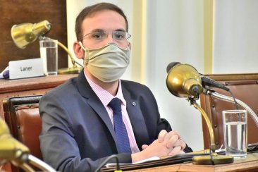 El edil presentó la propuesta para eliminar las multas y actas. El edil presentó la propuesta para eliminar las multas y actas.