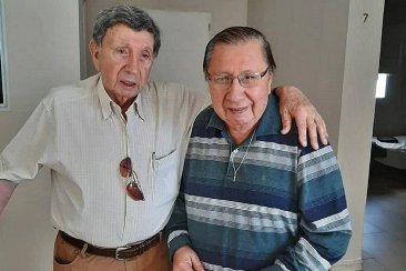 Mondragón hizo la "colimba" con Luis Landriscina y los unió una gran amistad. Mondragón hizo la "colimba" con Luis Landriscina y los unió una gran amistad.