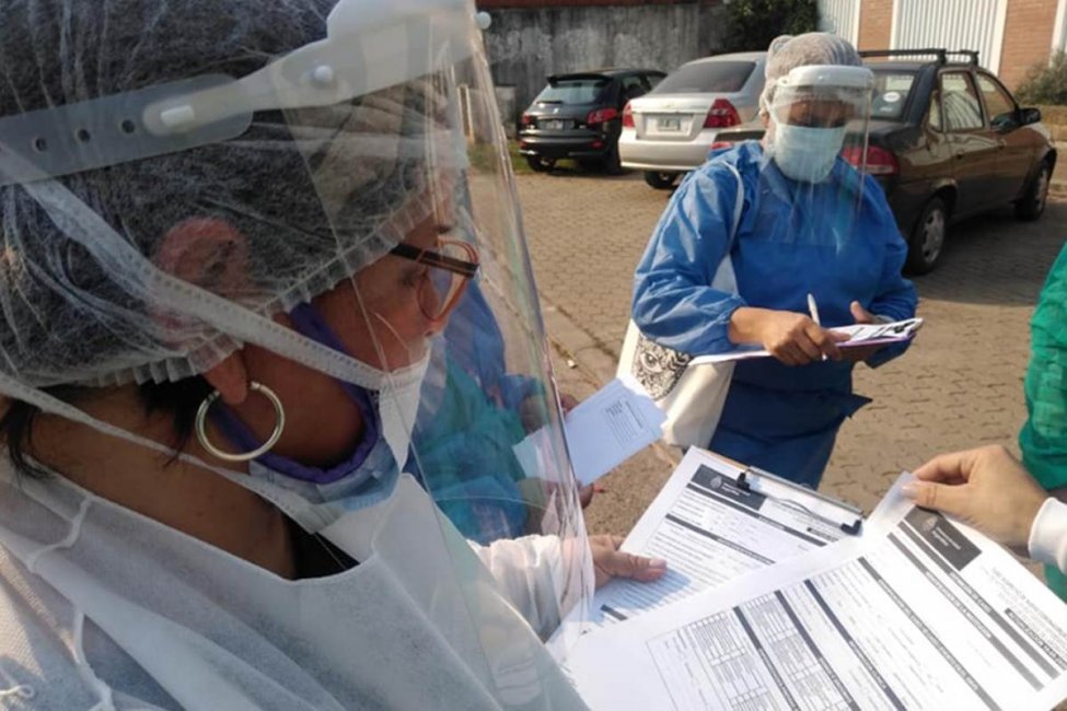 Provincia y el municipio iniciaron el bloqueo sanitario en el barrio San Agustín