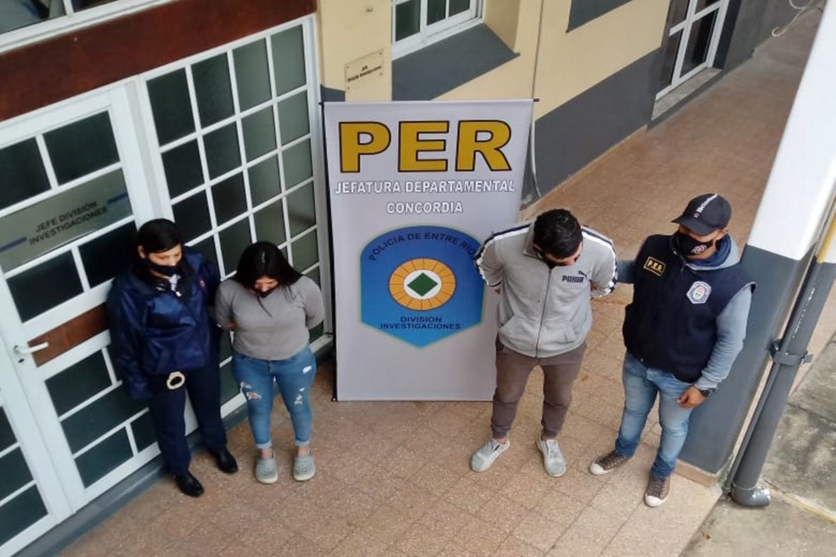 La pareja termin&oacute; detenida.