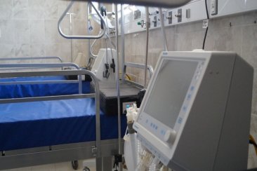 Se cuenta con un aproximado a 20 camas de Terapia Intensiva en el sector privado Se cuenta con un aproximado a 20 camas de Terapia Intensiva en el sector privado