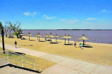 Trabajan en los protocolos para las playas en Concepción del Uruguay. Trabajan en los protocolos para las playas en Concepción del Uruguay.