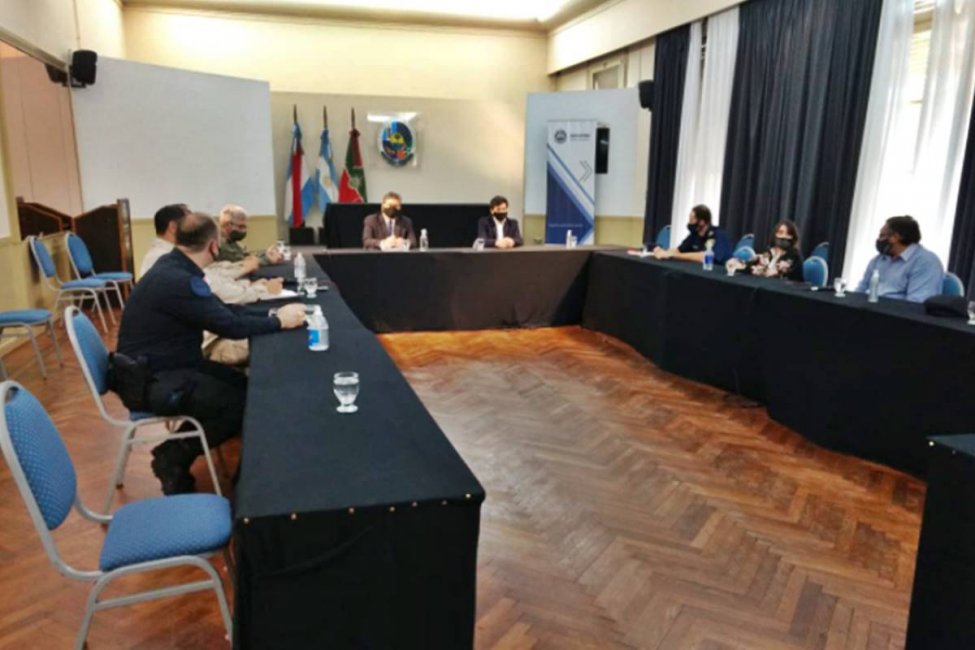 Francolini dijo que los últimos contagios se dieron "en lugares al aire libre y en fiestas clandestinas"