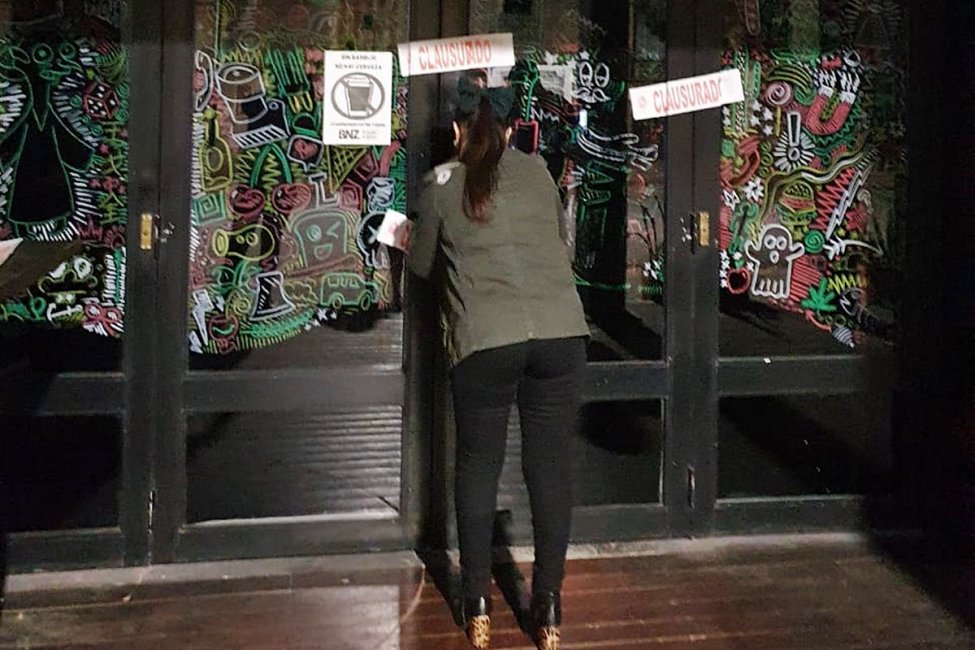 La municipalidad clausuró una conocida cervecería que rompió la franja horaria