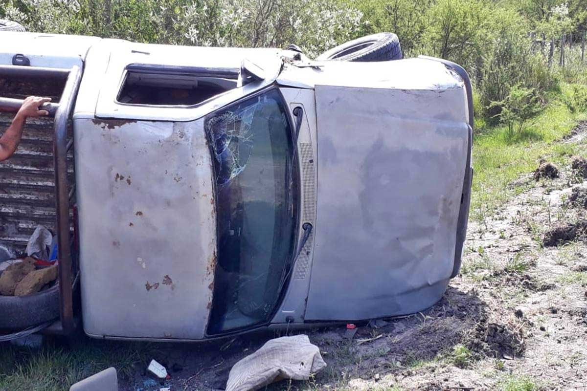 El vuelco ocurri&oacute; durante la tarde de este viernes.