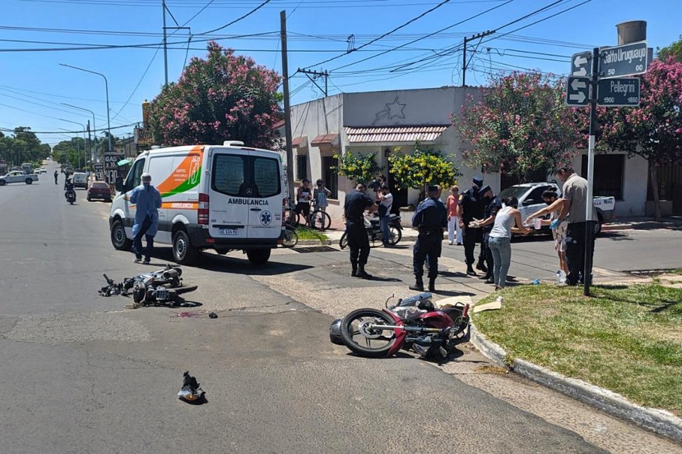 Dos motociclistas en grave estado tras chocar en zona del club Hípico