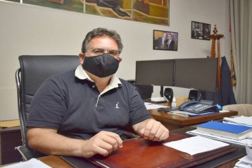 Francolini, post covid, ya en su despacho. Francolini, post covid, ya en su despacho.