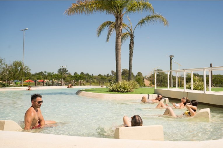 Aunque no es oficial afirman que se suspender&iacute;a el feriado puente del 24 de mayo