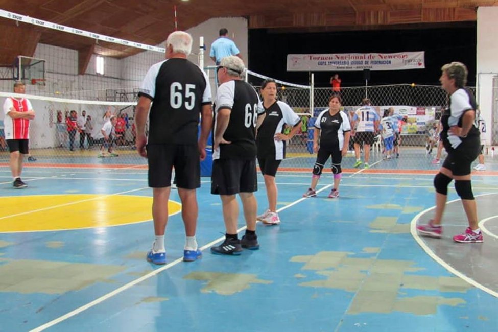 Adultos mayores de La Pampa viajaron a Federación a un torneo deportivo y regresaron positivos de COVID