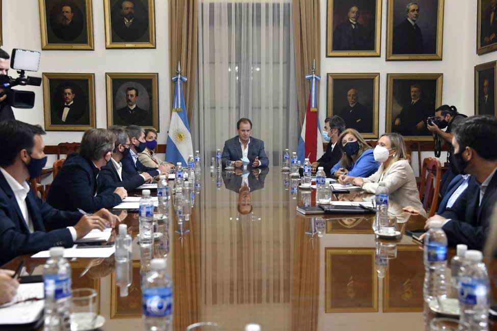 Bordet aseguró que priorizarán la presencialidad en las escuelas y el sostenimiento económico