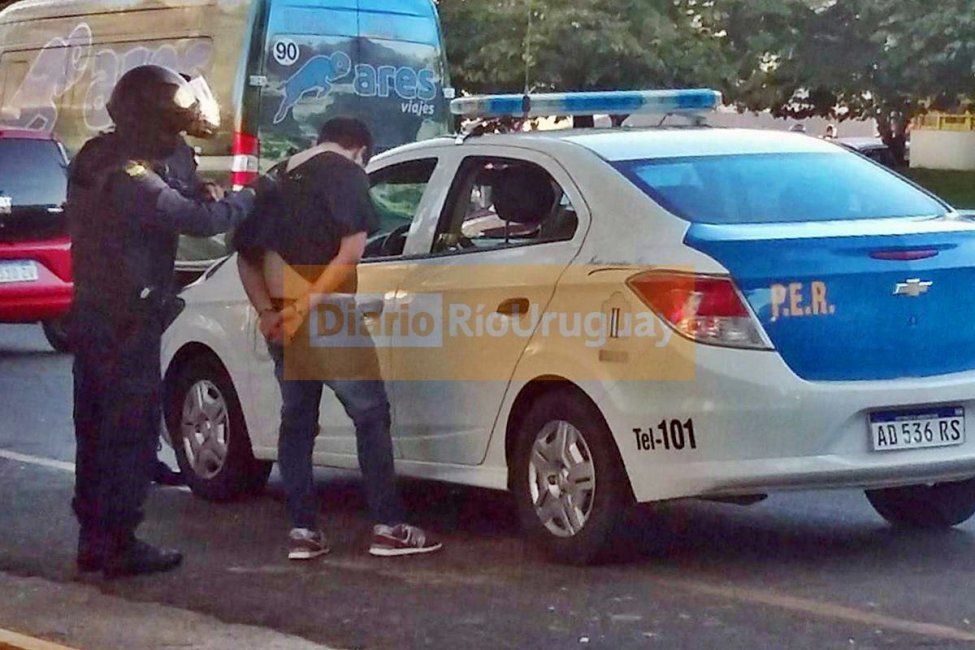 El hombre acusado de grooming tiene 31 años de edad y su víctima solo 14 años
