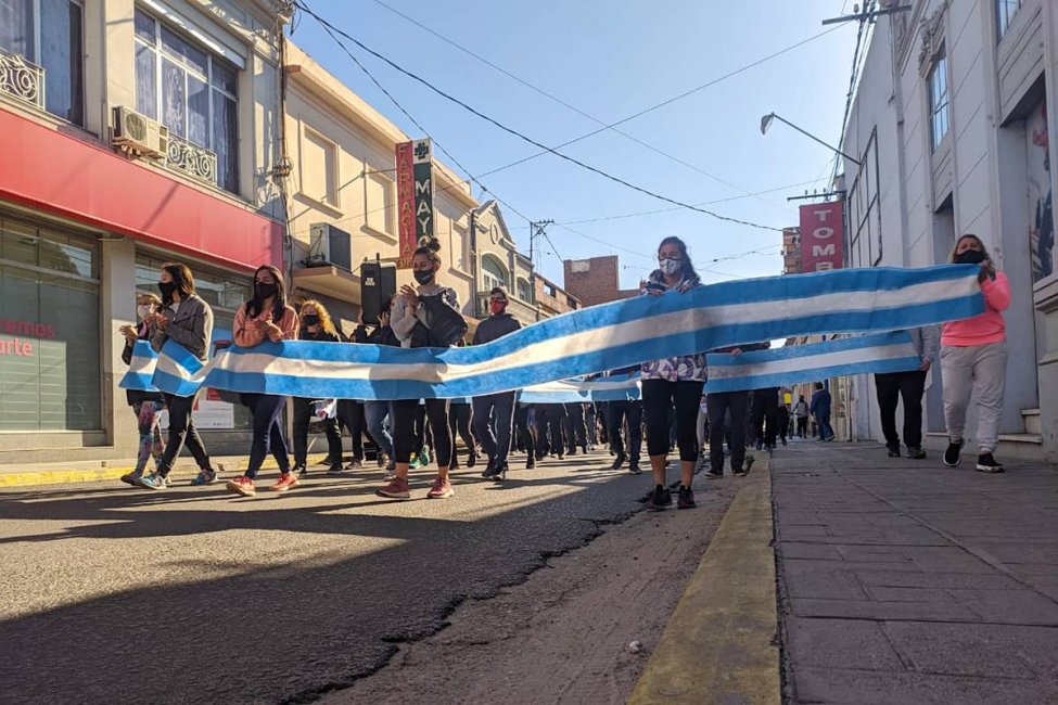 Representantes de gimnasios, natatorios y afines se reunieron con integrantes del COES