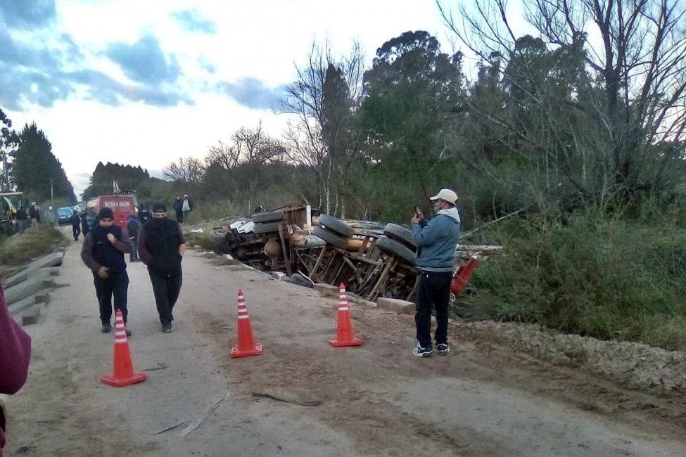 Un camionero perdió la vida en un accidente donde está involucrada una camioneta del ex senador Alasino