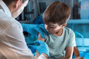 Advierten sobre la falta de segundas dosis en niños y adolescentes. Advierten sobre la falta de segundas dosis en niños y adolescentes.