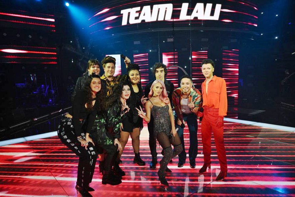 Santi Borda participó de los playoffs de La Voz e hizo llorar a Lali con su actuación