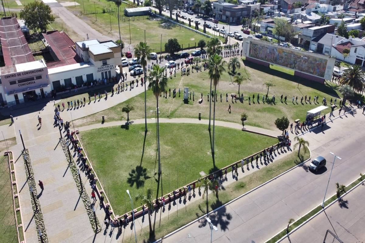 Este jueves se retomará la vacunación anti COVID en Concordia. Este jueves se retomará la vacunación anti COVID en Concordia.